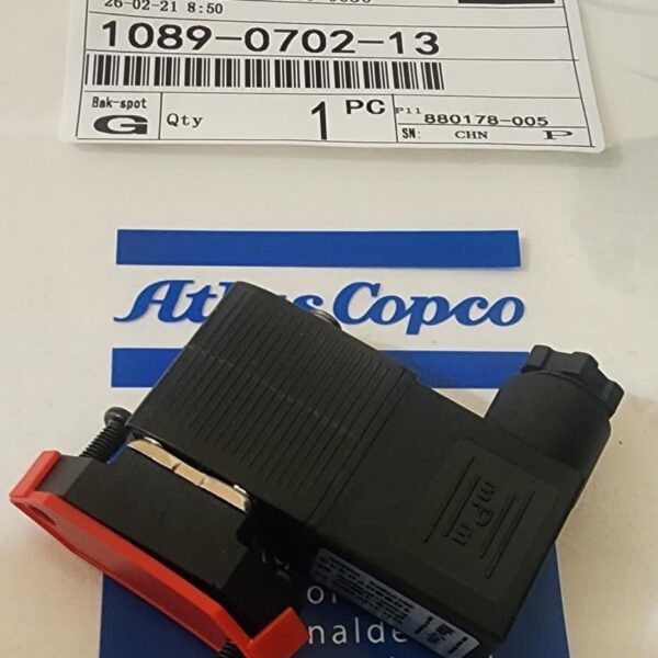 قطعه سرویس کمپرسور Atlas Copco پارت نامبر ۱۰۸۹۰۷۰۲۱۳ قطعه سرویس کمپرسور Atlas Copco پارت نامبر ۱۰۸۹۰۷۰۲۱۳ 1089070213